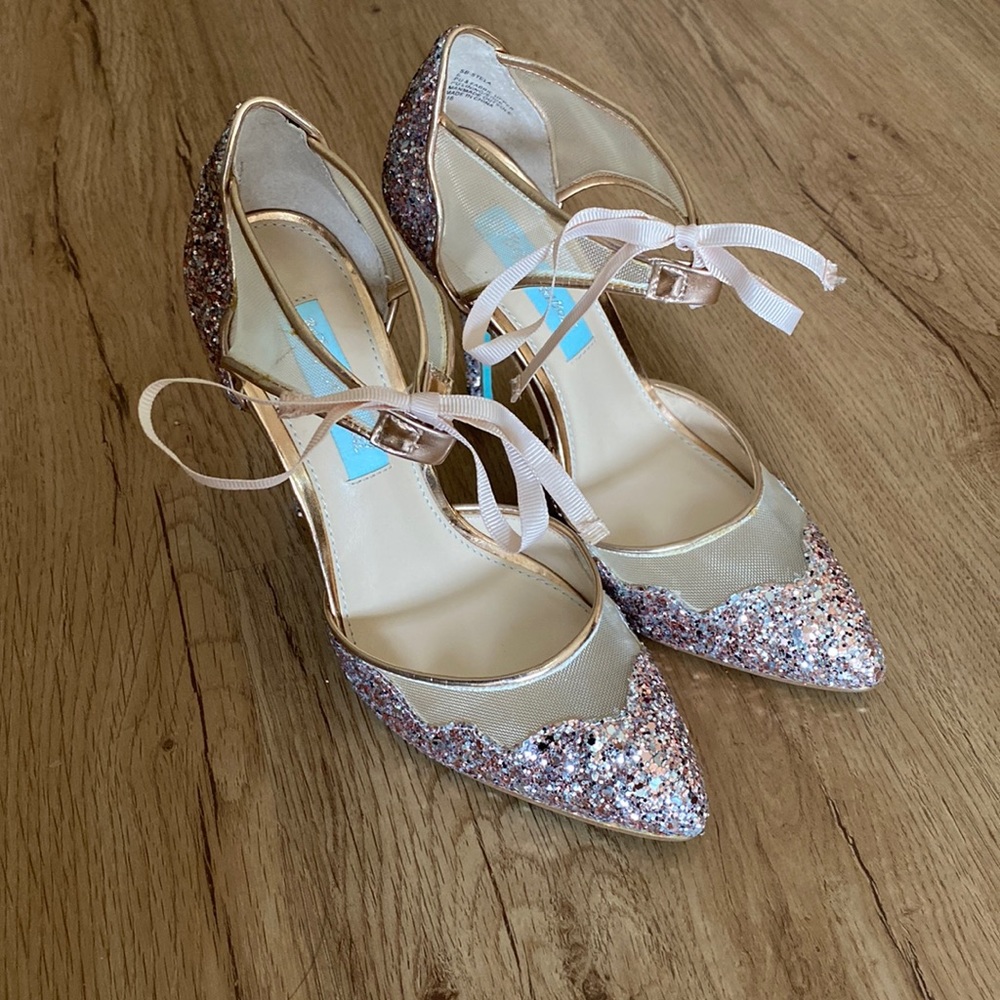 Custom rose gold glitter bridal wedding shoes. Designer Blue by Betsey Johnson.